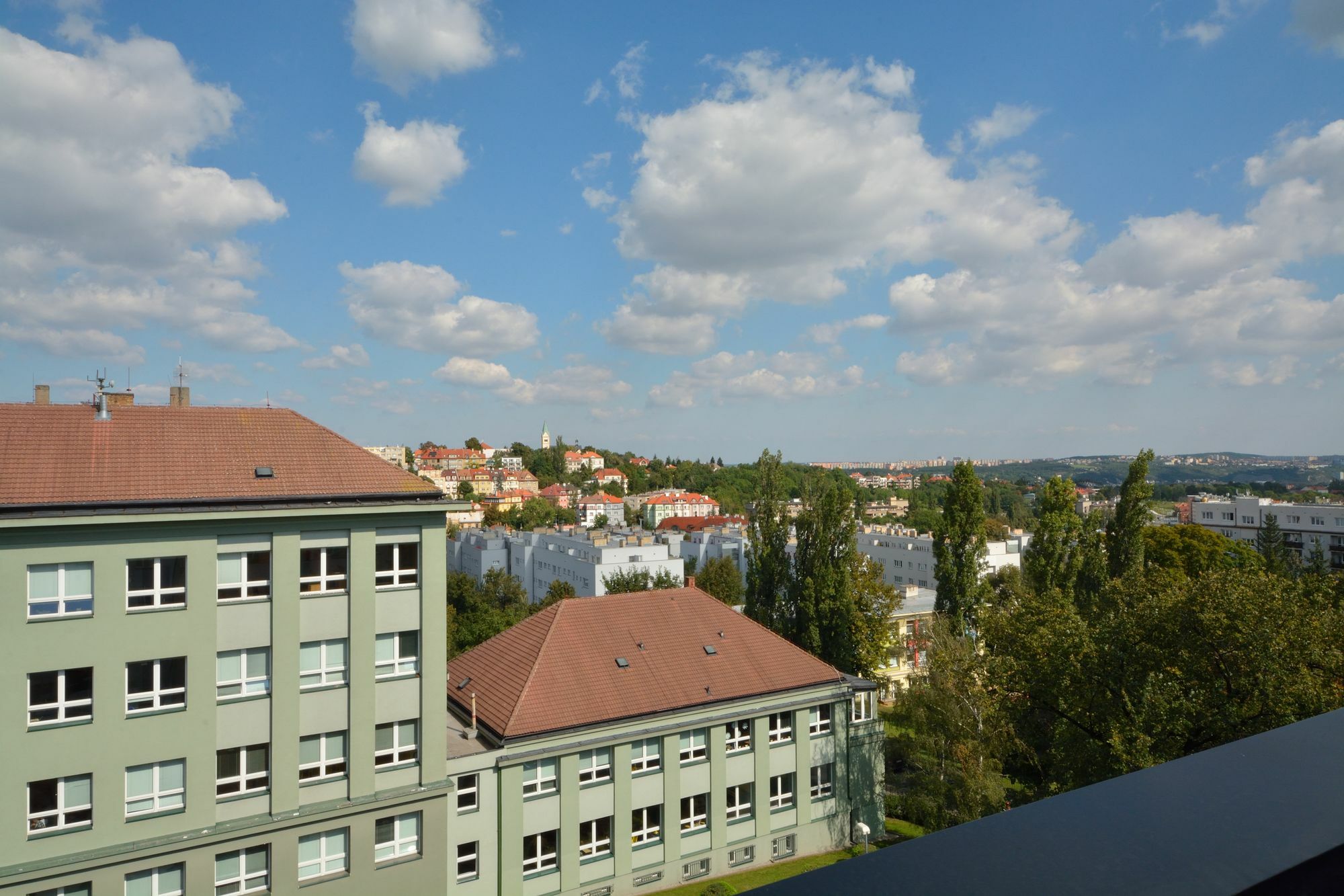 Downtown Suites Belohorska Прага Екстер'єр фото